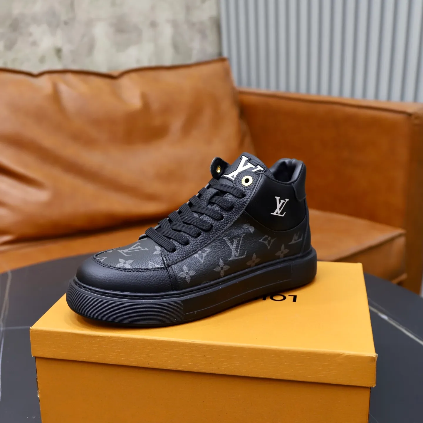 Ex-factory price: 442💰🙅‍♂️🙅‍♂️🙅‍♂️ Brand: LV Louis Vuitton Standard code: 38-44 (45 customized) Grade: Same as the official website Material: Original cowhide material spliced with brand rubber Comfortable and breathable lining Lightweight and wear-resistant sports outsole Style category: Men's fashionable casual shoes Running sneakers Distinguished luxury brand elements Top luxury color: actual picture color